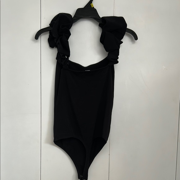 Black Sleeveless Bodysuit express - Picture 4 of 5